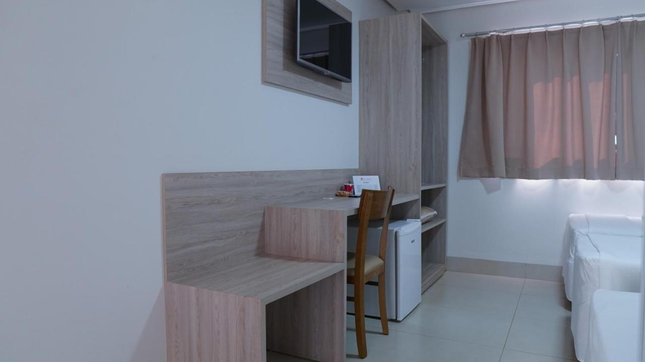 Oiti Hotel - Gurupi Exterior photo